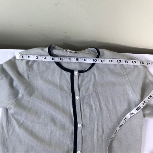 Banana Republic Vintage Cashmere Velvet Trim Cardigan Sweater Buttons Soft Top M - Picture 11 of 14